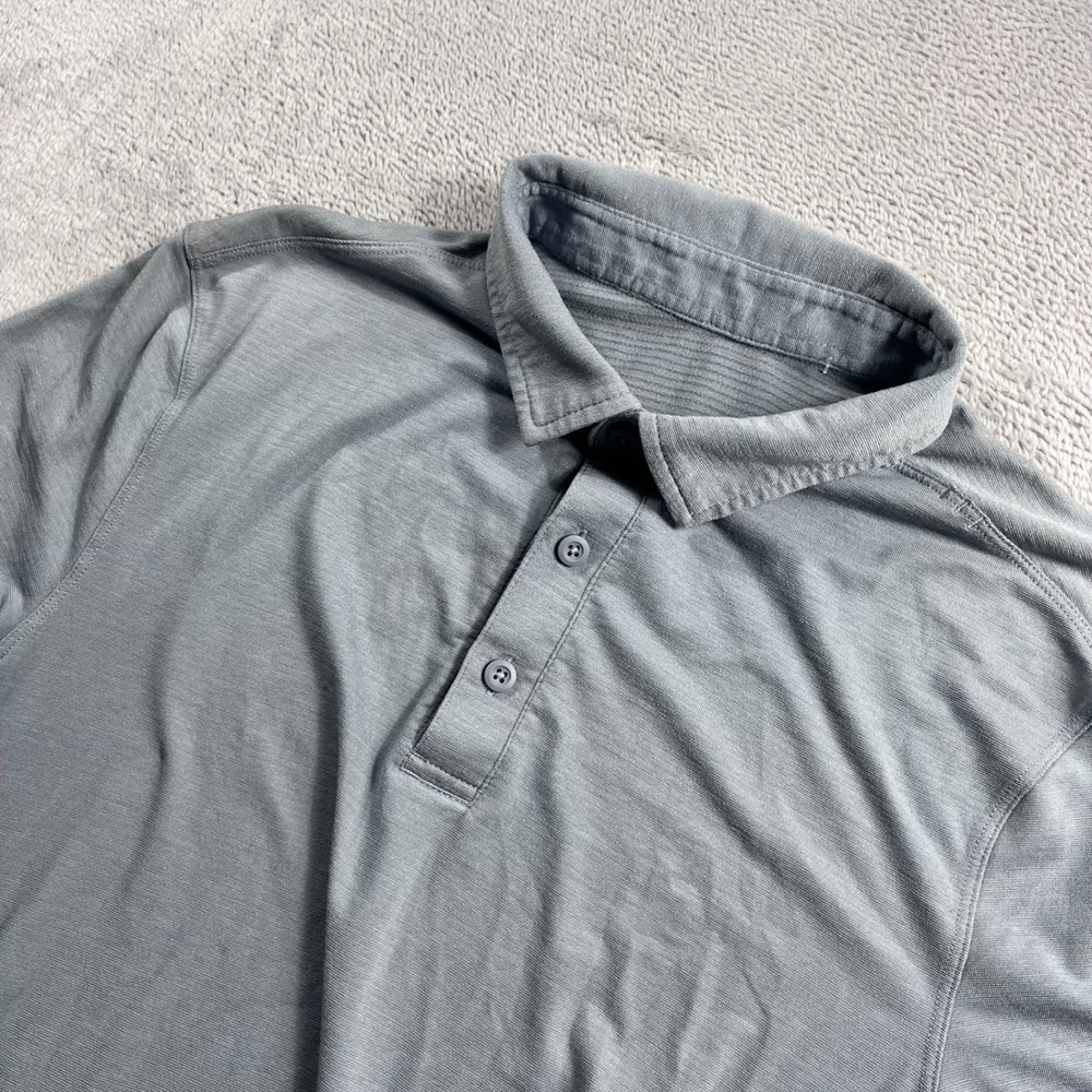 Lululemon Mens Gray Short Sleeve Evolution Polo Shirt Size L Activewear Golf